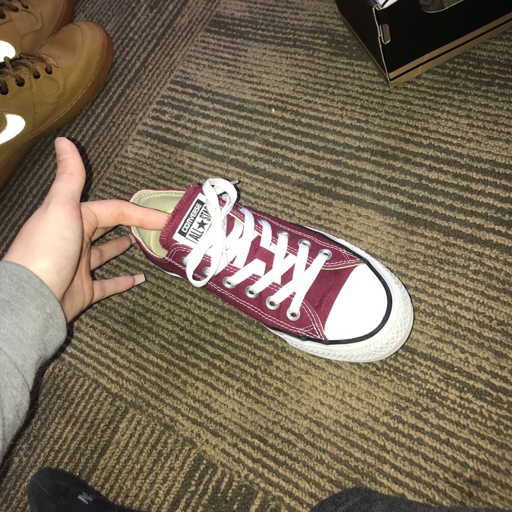 Maroon converse